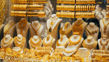 الذهب يواصل الصعود بدعم توقعات خفض الفائدة.. وعيار 18 يسجل 5125 جنيهًا اليوم الأربعاء