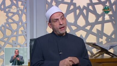 هل تصلى الفائتة قبل الفرض؟ أمين الفتوى يوضح القواعد والأولويات