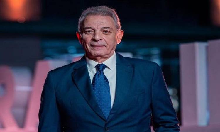 إلهام شاهين تطمئن الجمهور: محمود حميدة يخرج من المستشفى اليوم وينطلق بـ "فرصة أخيرة" في رمضان 2026