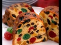 طريقة عمل كيكة الفاكهة المجففة الشهية بخطوات بسيطة