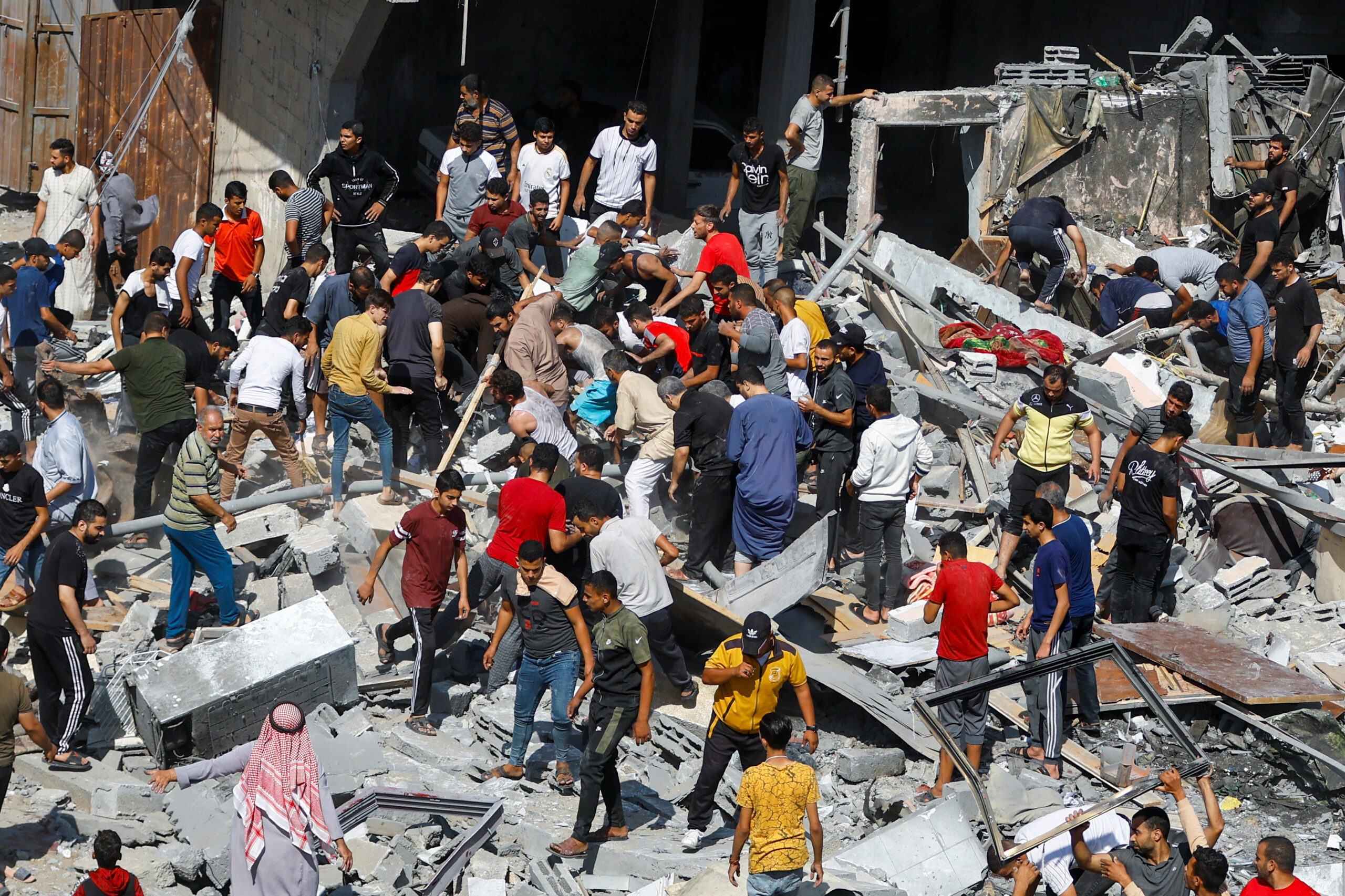 11 شهيدًا وعدد من الجرحى في سلسلة غارات إسرائيلية متفرقة على قطاع غزة 