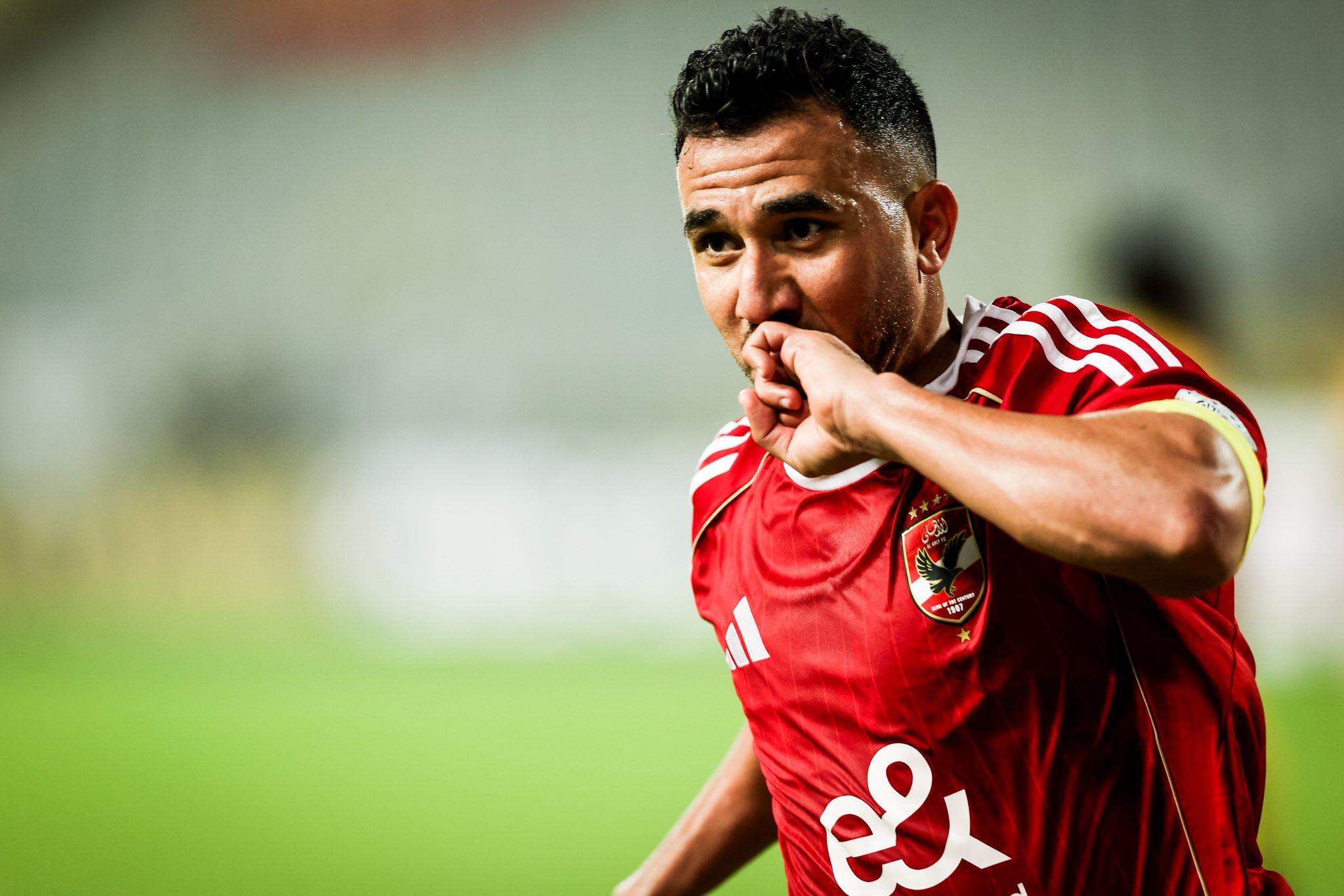 تريزيجيه وأحمد سامي في التشكيل المثالي لدوري أبطال أفريقيا