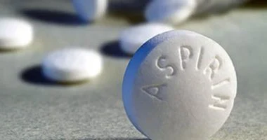 ترامب يعترف بتناول جرعة أسبرين أعلى من الموصى بها رغم تحذيرات الأطباء