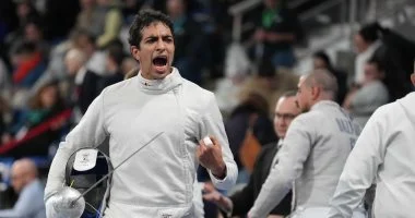 أحمد هشام يحصد البرونزية لسلاح السيف في البطولة الكبرى بتونس