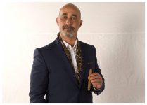 إسماعيل شرف: بدأت لاعب كرة قدم وكدت أنتقل للأهلي والزمالك.. والفن جاء بالصدفة بعد رحلة أوروبا