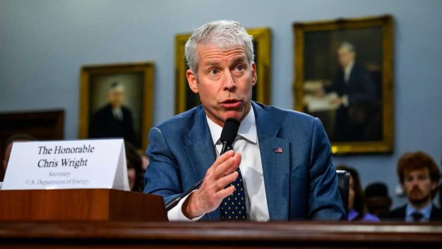 وزير الطاقة الأمريكي: نهدف لصفقات نفطية ومعدنية مع فنزويلا لتعزيز الاستقرار ودعم اقتصادها المتعثر