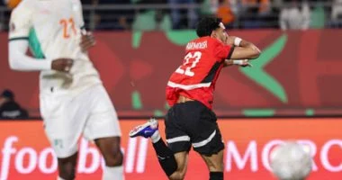 مصر تتقدم على كوت ديفوار 2-1 بنهاية الشوط الأول في أمم أفريقيا