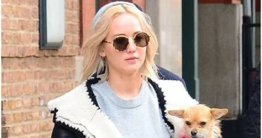 تصريحات جينيفر لورانس عن الكلاب تشعل الجدل على مواقع التواصل