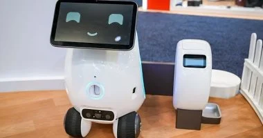 روبوت ذكي جديد لرعاية وإطعام الحيوانات الأليفة أثناء غياب أصحابها