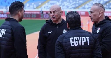 حسام حسن يراقب 8 لاعبين مصريين محترفين في أوروبا تمهيدًا لضمهم للمنتخب