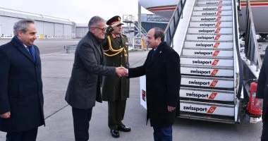 السيسي يصل دافوس للمشاركة في المنتدى الاقتصادي العالمي