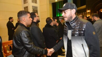 نجوم الفن يشاركون في عزاء والدة نضال الشافعي بمسجد الحامدية الشاذلية