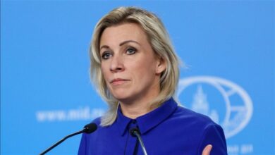 روسيا تتهم الغرب بشن حرب هجينة وعرقلة السلام في أوكرانيا