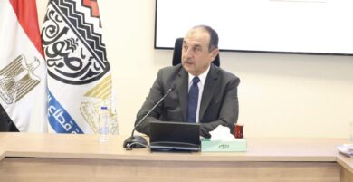 وزير قطاع الأعمال يهنئ الرئيس وشرطة مصر بعيد الشرطة الـ74