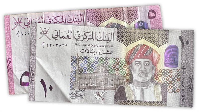 استقرار سعر الريال العماني أمام الجنيه في البنوك المصرية بنهاية الأسبوع