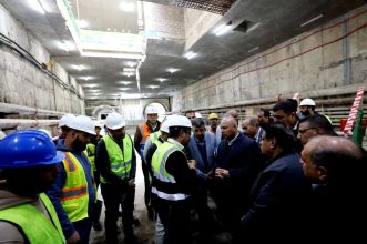 كامل الوزير يتفقد المرحلة الأولى من الخط الرابع للمترو.. 19 كم و17 محطة لخدمة 1.5 مليون راكب يوميًا