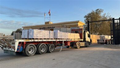 الهلال الأحمر المصري يطلق القافلة رقم 112 من «زاد العزة» محمّلة بمساعدات إلى غزة