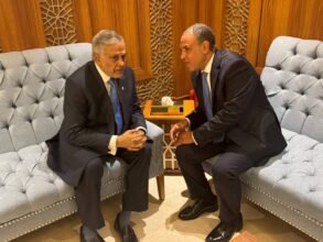 وزير الخارجية يبحث مع نظيره الباكستاني تطورات القضية الفلسطينية واليمن على هامش اجتماع «التعاون الإسلامي» 4 وزير الخارجية يبحث مع نظيره الباكستاني تطورات القضية الفلسطينية واليمن على هامش اجتماع «التعاون الإسلامي»