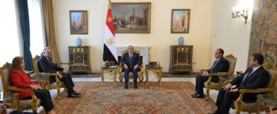 السيسي يستقبل كبير مستشاري الرئيس الأمريكي ويؤكد دعم مصر لاستقرار السودان