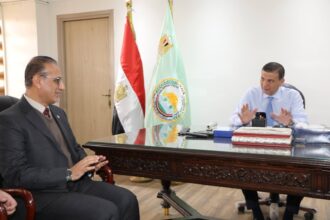 وزير الزراعة يستعرض آليات استخدام الذكاء الاصطناعي لمكافحة الجراد خلال لقاء مسؤول الفاو
