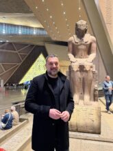 وزير خارجية البوسنة والهرسك يزور المتحف القومي للحضارة والمتحف المصري الكبير