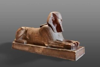 تمثال حتشبسوت في هيئة أبو الهول.. رمز سياسي وفني من روائع المتحف المصري