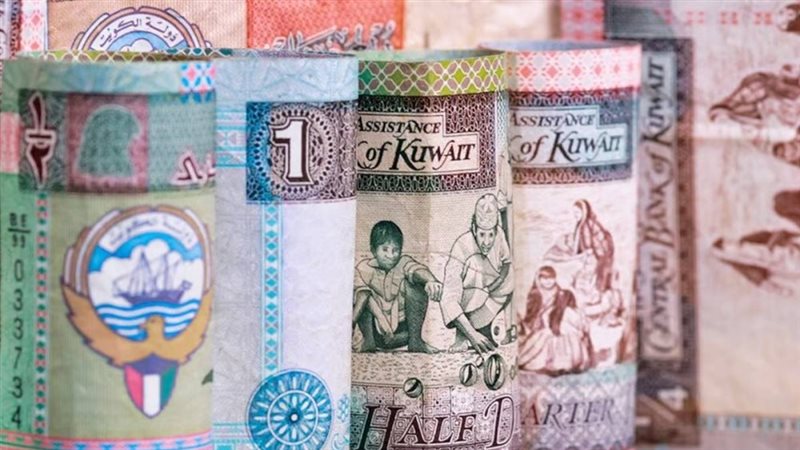 الدينار الكويتي الأعلى قيمة مقابل الجنيه المصري مع استقرار الأسعار اليوم