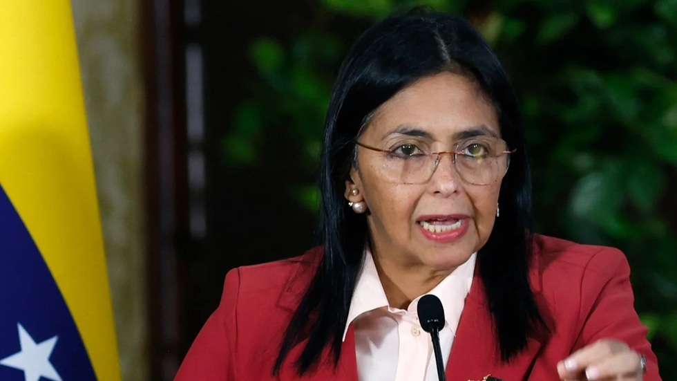 فنزويلا بعد الهجوم الأمريكي: الرئيسة المؤقتة وافقت على التفاوض بشأن بيع النفط لواشنطن