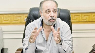 أشرف زكي يطمئن الجمهور على الحالة الصحية للفنان ياسر صادق