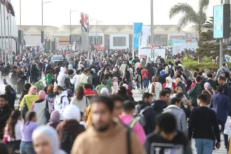 معرض القاهرة الدولي للكتاب يستمر في استقبال الزوار 3 معرض القاهرة الدولي للكتاب يستمر في استقبال الزوار