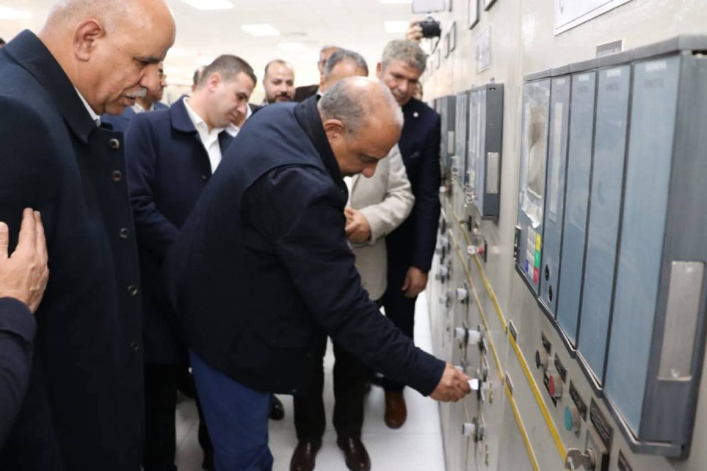 وزير الكهرباء ومحافظ الشرقية يتفقدان محطة محولات الزقازيق ويشهدان إطلاق التيار والربط على الشبكة استعدادًا للصيف
