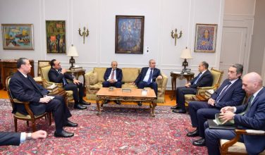 وزير الخارجية يستقبل نائب رئيس دولة فلسطين لمتابعة تطورات غزة والضفة 4 وزير الخارجية يستقبل نائب رئيس دولة فلسطين لمتابعة تطورات غزة والضفة