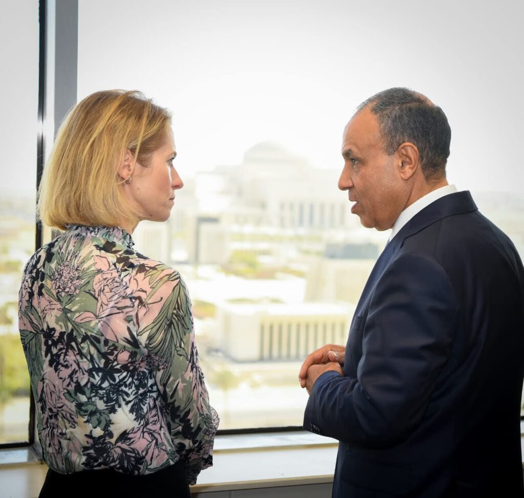 وزير الخارجية يبحث مع الاتحاد الأوروبي التعاون الثنائي والأوضاع الإقليمية