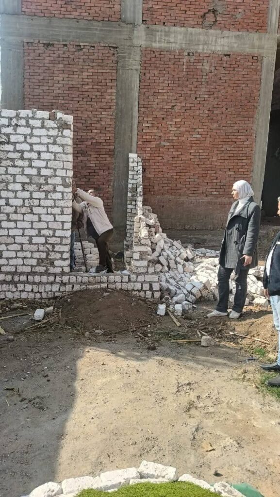 إزالة 3 حالات تعدٍ داخل الحيز العمراني بالمنيرة دون ترخيص 3 إزالة 3 حالات تعدٍ داخل الحيز العمراني بالمنيرة دون ترخيص