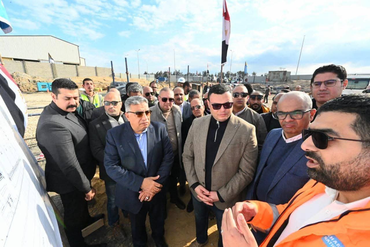 وزير الإسكان ومحافظ الدقهلية يتفقدان مشروع محطة معالجة الصرف الصناعي بجمصة بطاقة 15 ألف م³ يوميًا