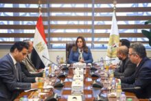 وزيرة التنمية المحلية تناقش الرؤية المتكاملة لتنمية وتطوير مدينة رشيد بمحافظة البحيرة