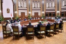 السيسي يستقبل العلماء ورؤساء المؤسسات الإسلامية في مصر.. استراتيجية وطنية لمواجهة التطرف وبناء الإنسان والرقمنة في خدمة الدعوة