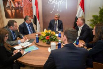 وزير السياحة يبحث مع Edelweiss Airlines زيادة الحركة السياحية الأوروبية إلى مصر 2 وزير السياحة يبحث مع Edelweiss Airlines زيادة الحركة السياحية الأوروبية إلى مصر