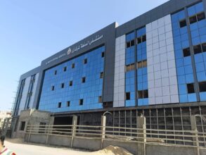 وزير الصحة يتلقى تقريرًا عن متابعة 29 مشروعًا صحيًا جاري تنفيذها في 10 محافظات