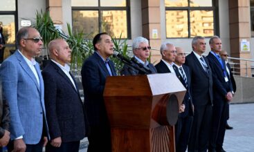 مدبولي من المنيا: مستشفيات جامعة المنيا تضم 1700 سرير ويضاف لها 1050 سريراً جديداً خلال 2026