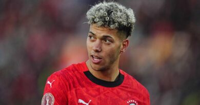 إمام عاشور يعتذر للأهلي بعد أزمة غياب تنزانيا