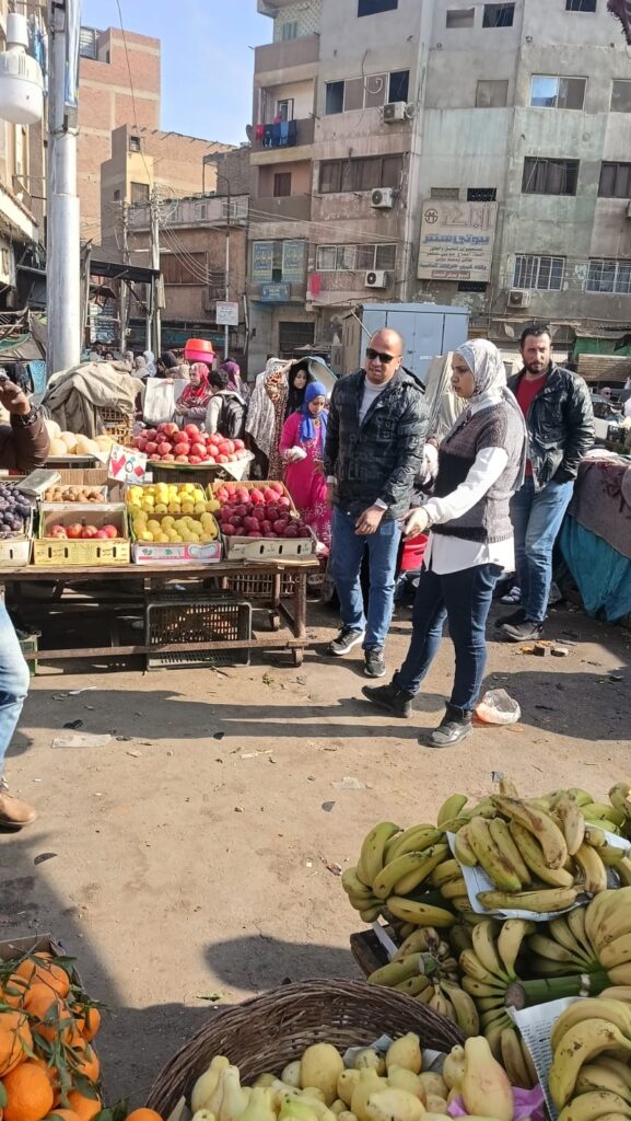 حملة مكبرة لرفع الإشغالات من شوارع وميادين مدينة القناطر الخيرية بمحافظة القليوبية