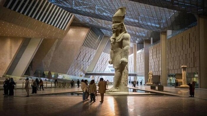 السياحة والآثار تحذر من مواقع مزورة لبيع تذاكر المتحف المصري الكبير 1 السياحة والآثار تحذر من مواقع مزورة لبيع تذاكر المتحف المصري الكبير