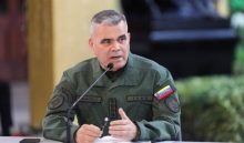 وزير الدفاع الفنزويلي يطالب بالإفراج الفوري عن مادورو بعد اعتقاله في هجوم أمريكي واسع