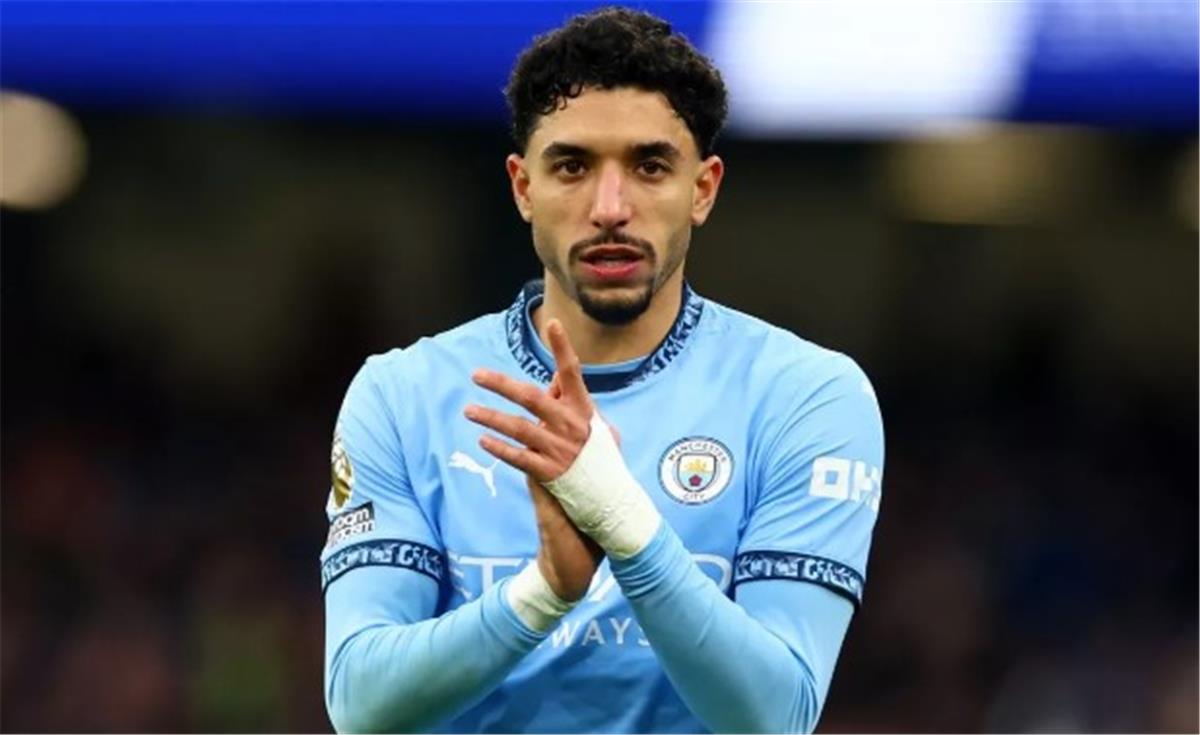 أوناي إيمري يضع عمر مرموش على رأس أولويات أستون فيلا في الميركاتو الشتوي