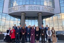 مصر وبريطانيا توقعان مذكرة تفاهم لتعزيز النقل الجوي وزيادة الرحلات بين البلدين