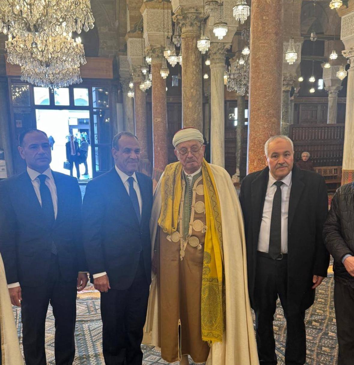 وزير الخارجية يلتقي مفتي تونس لبحث تعزيز التعاون الديني بين البلدين