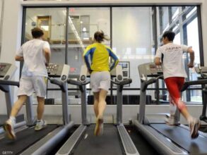 تمارين الكارديو هي الخيار الأفضل لممارسة الرياضة في شهر رمضان. 2 تمارين الكارديو هي الخيار الأفضل لممارسة الرياضة في شهر رمضان.