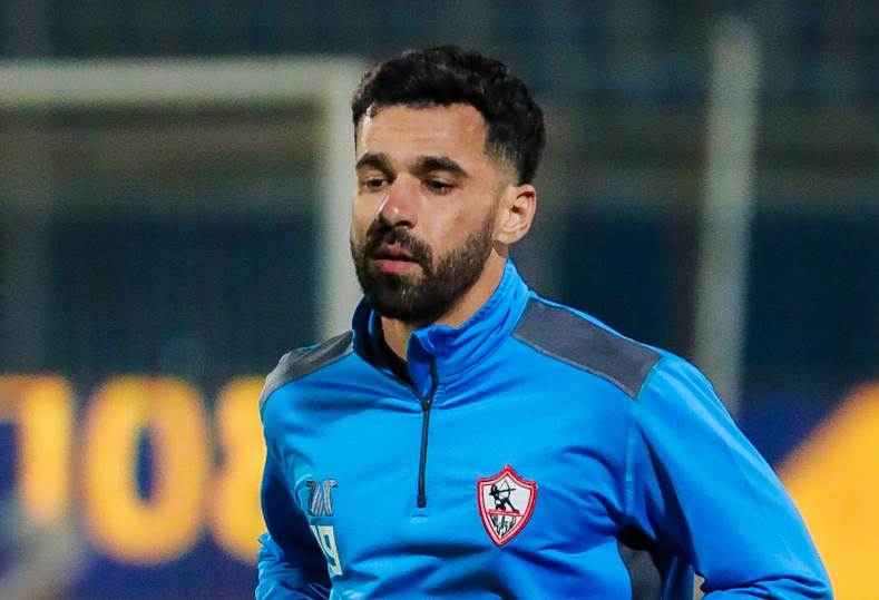 عبد الله السعيد يغضب بعد استبداله في مباراة الزمالك وزد
