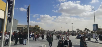 معرض القاهرة الدولي للكتاب يستقبل الجماهير في يومه الأخير